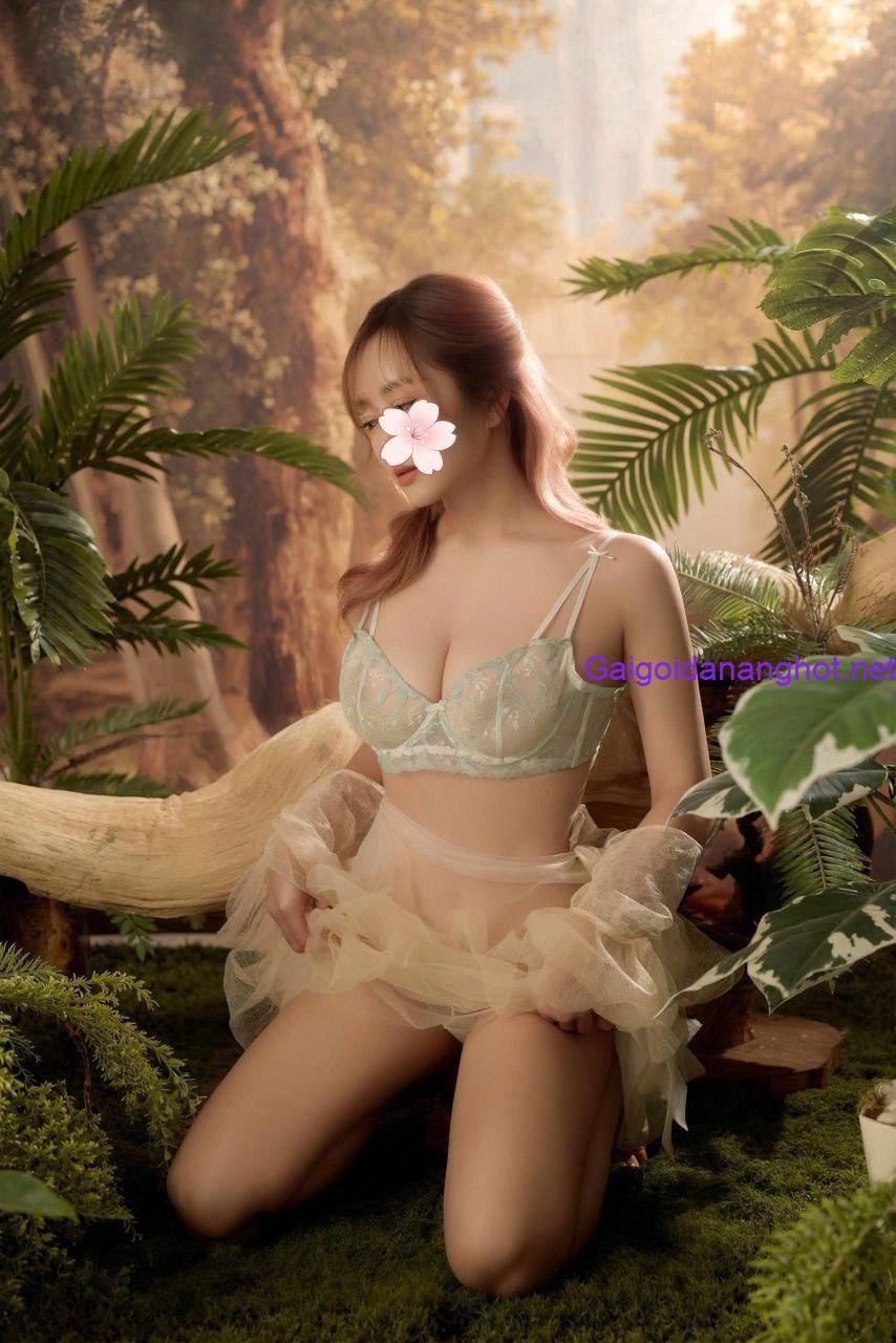 Trải Nghiệm Thật Về Gái Gọi TP Nha Trang: Trang Mun-Hotgirl Xinh Đẹp, Vú To Đẹp Căng Tràn, Eo Thon Mông Mẩy Căn Đẹp